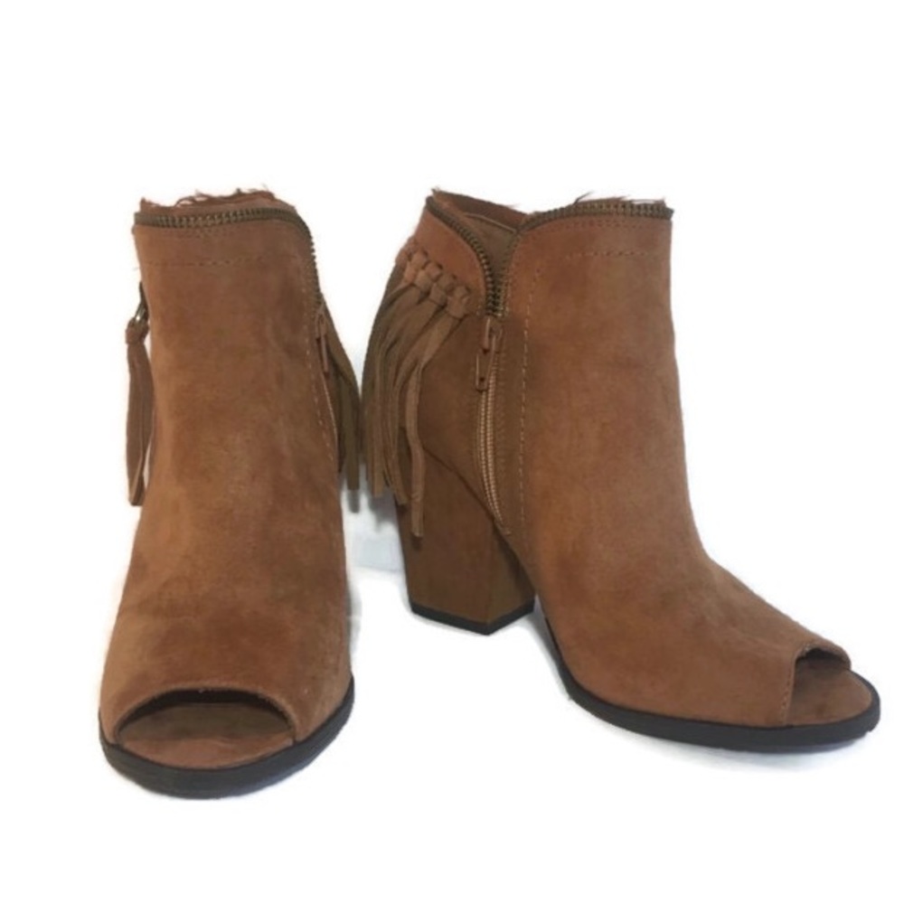 Dolce Vita DV 8 Suede Fringe Boots Heel St…